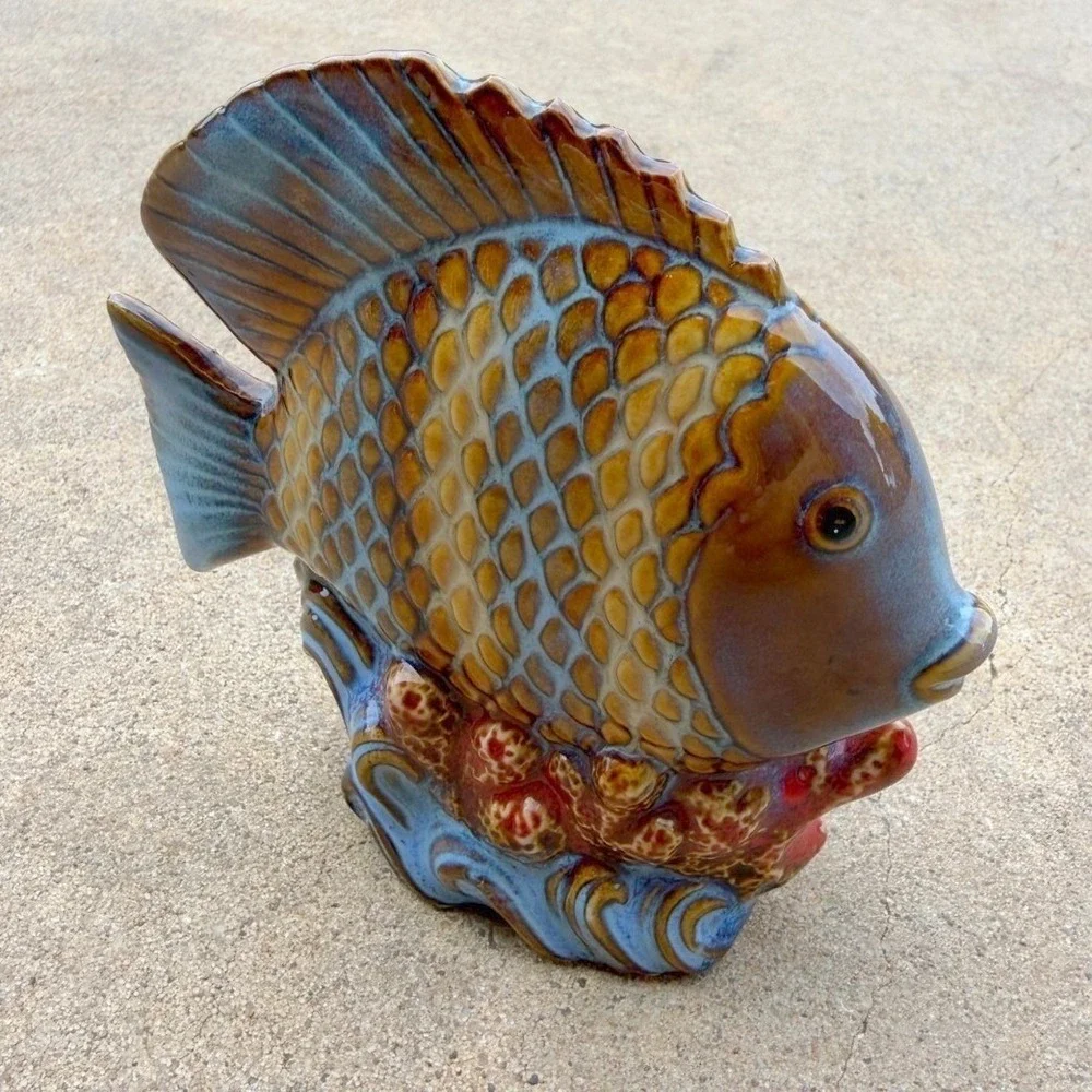 VTG Tropical Fish Figurine Blue Glazed Ceramic Coastal Beach House Decor 4.5